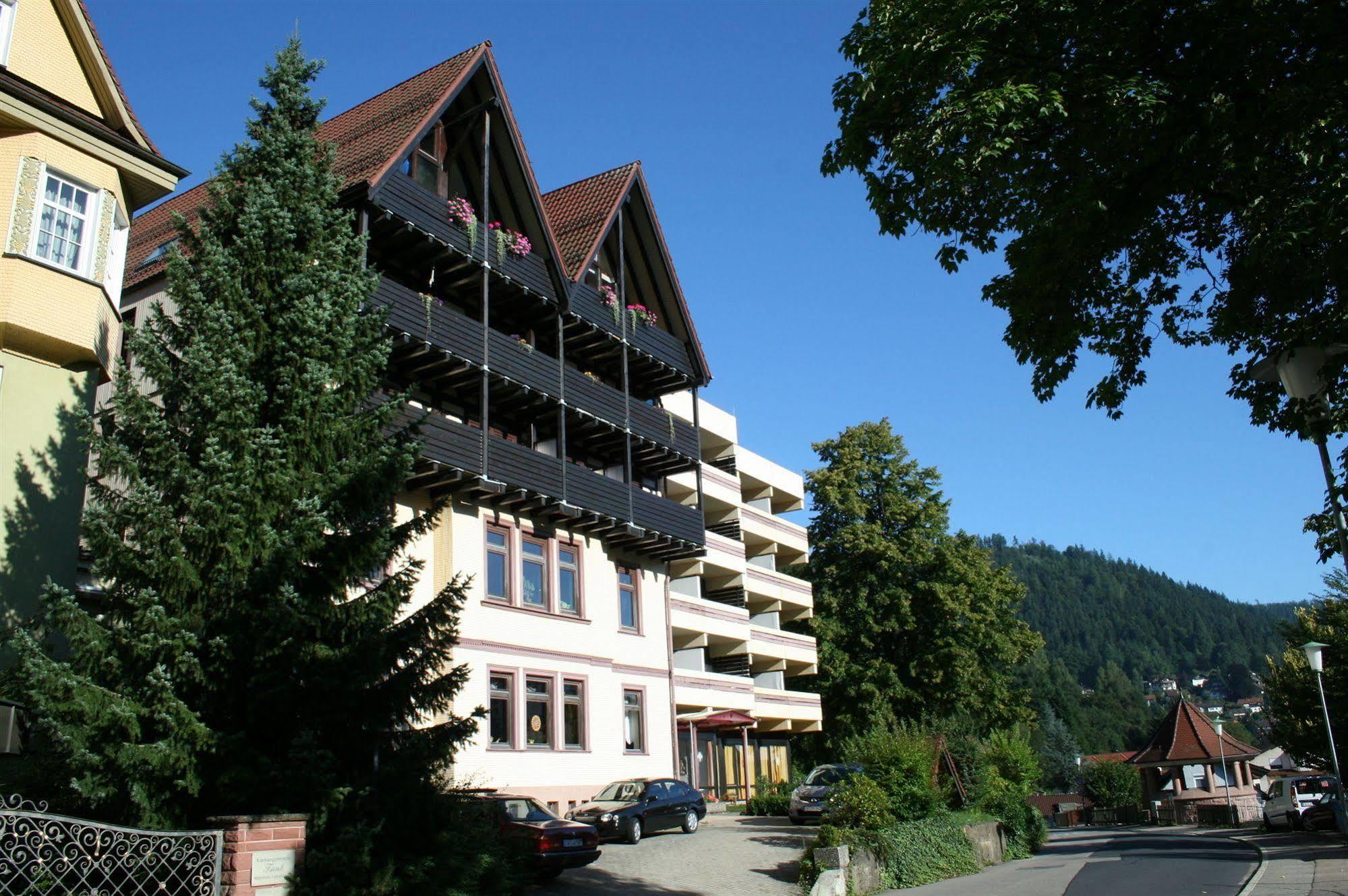Hotel Bergfrieden Bad Wildbad Esterno foto